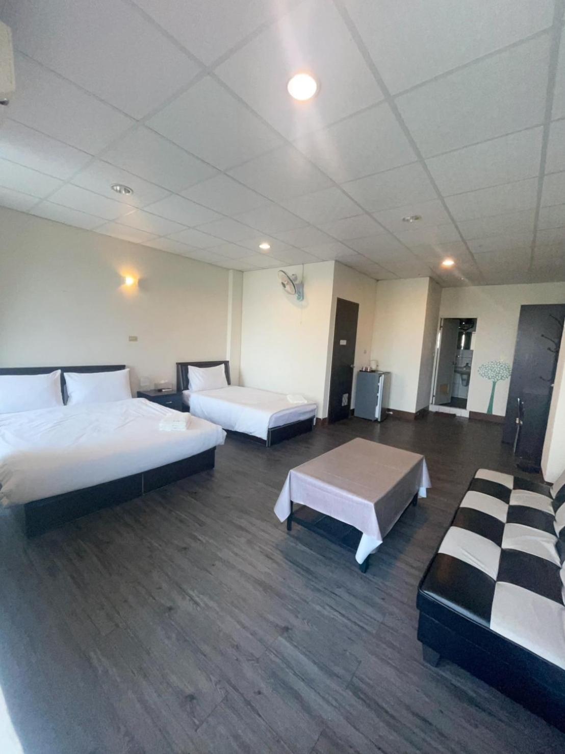 Malaya Guest House Budai Экстерьер фото